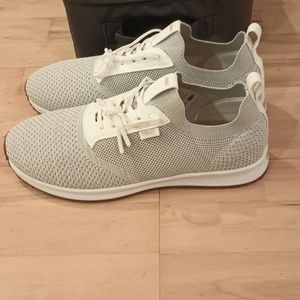 True Linkswear daily knit 2 golf shoes